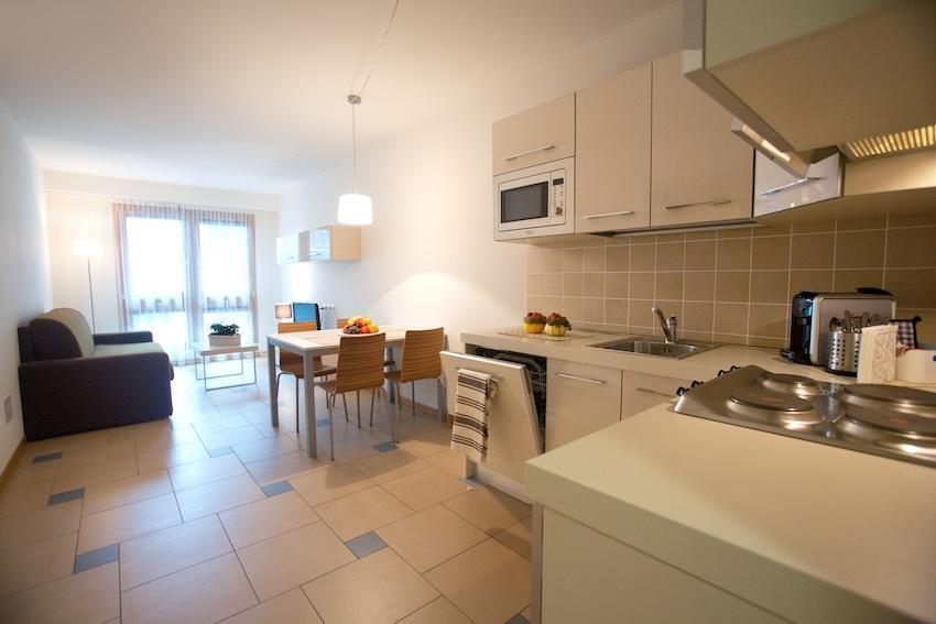 Lacroma Aparthotel Grado Ngoại thất bức ảnh